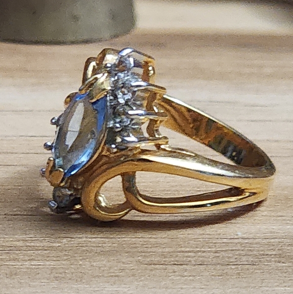 Vintage 10k Blue Topaz Diamond Gold Ring - Picture 2 of 3